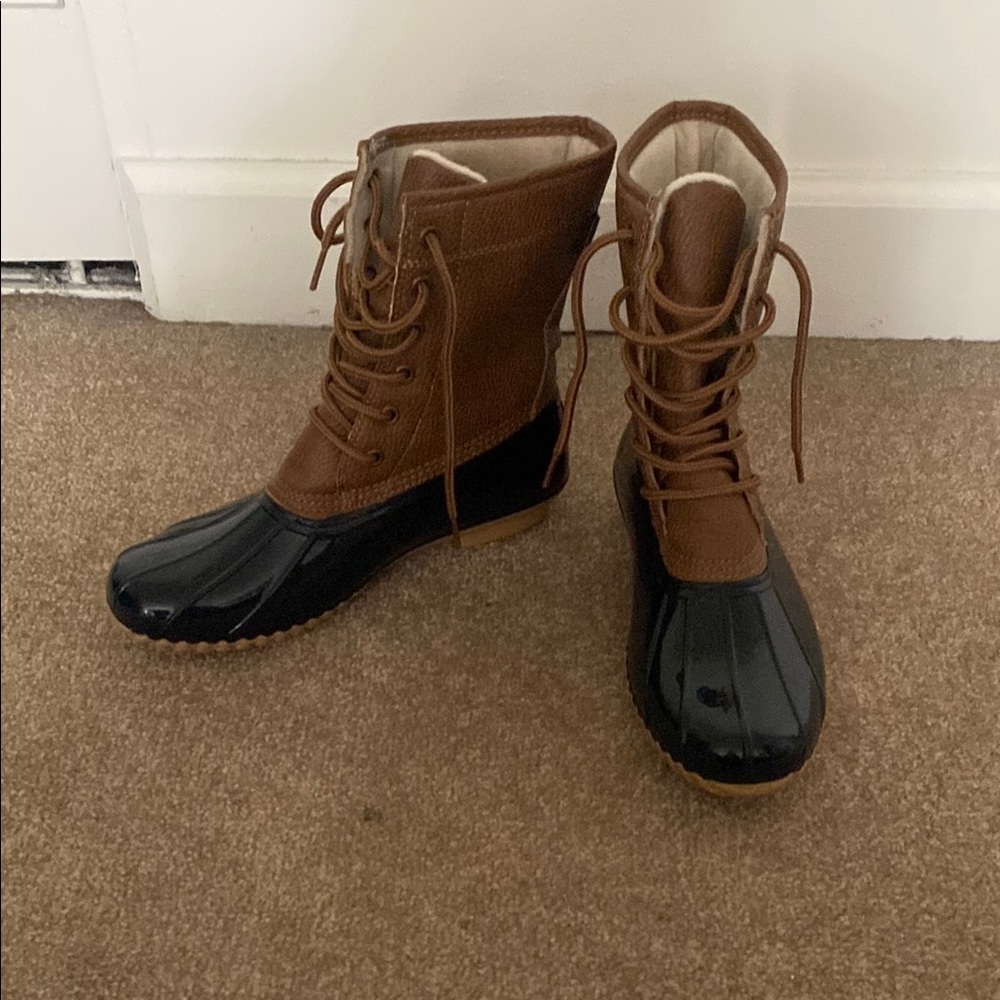 Women's Brown and Black Lace-Up Boots
